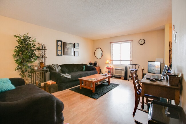 Photo - 163 Minnesota Ave