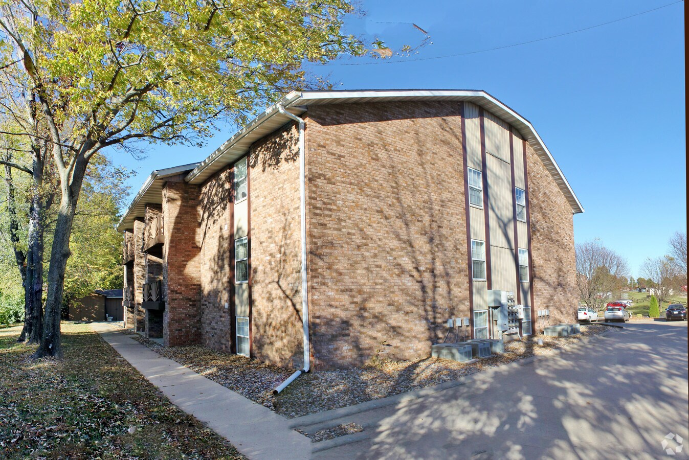 Photo - William Estate Apartments