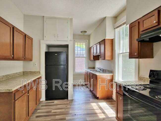 Photo - 3401 N Pearl St