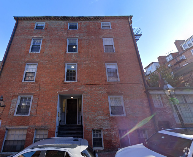 Building Photo - 58 Anderson St Rental