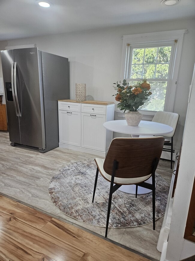 Photo - 115 N Hull St Unit 2nd floor