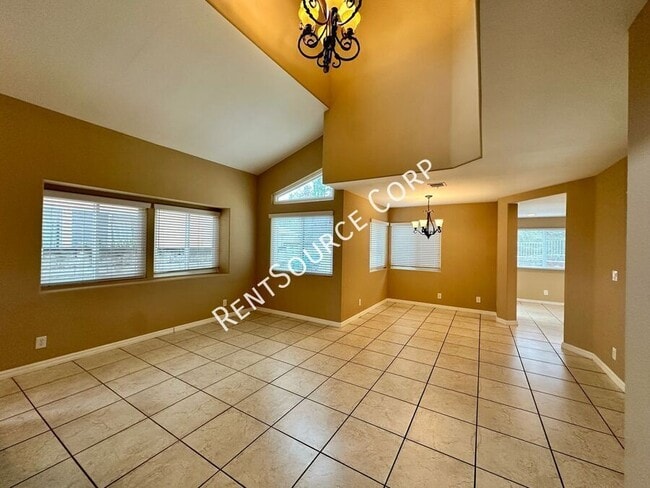 Photo - 25823 Dickens Ct