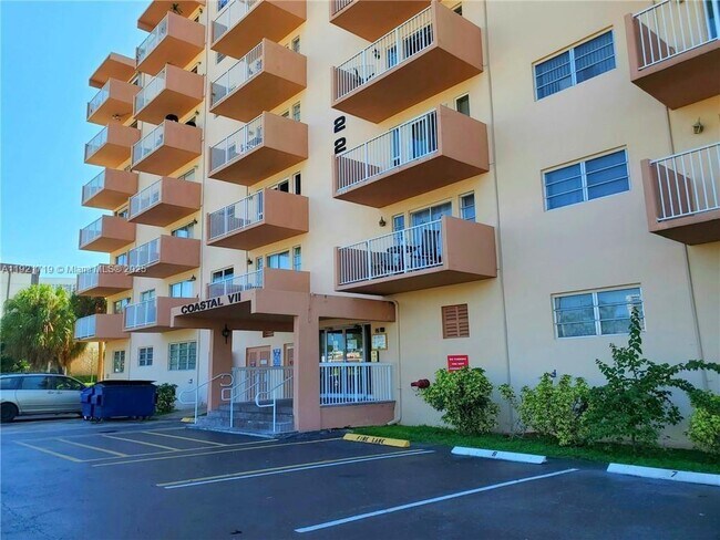 Photo - 2200 E Hallandale Beach Blvd Unit 206