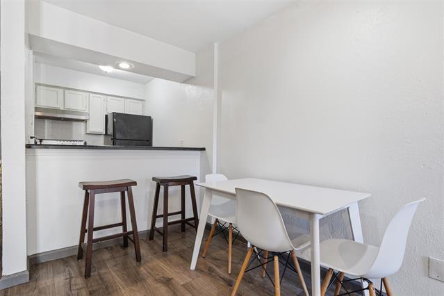 Photo - 9520 Royal Ln Unit 207