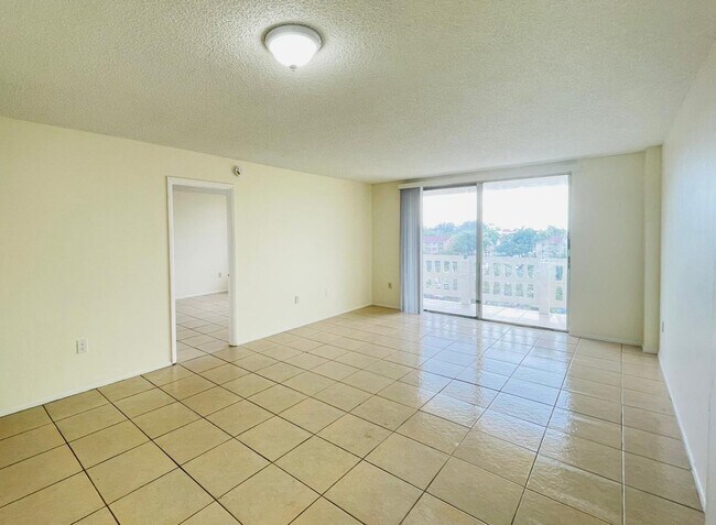 Photo - 15600 NW 7th Ave