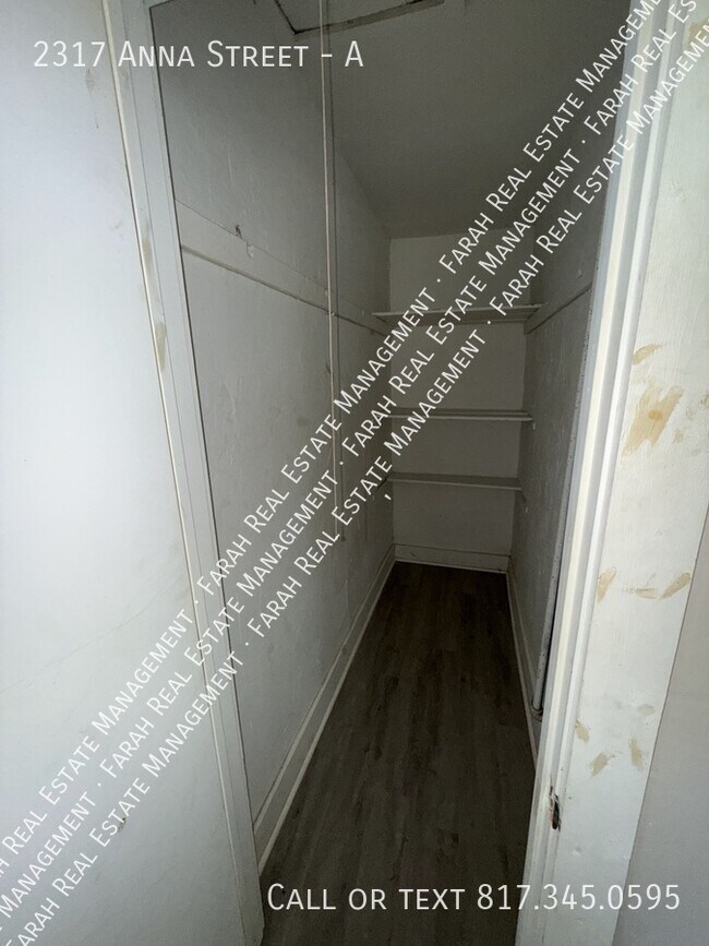 Photo - 2317 Anna St Unidad A