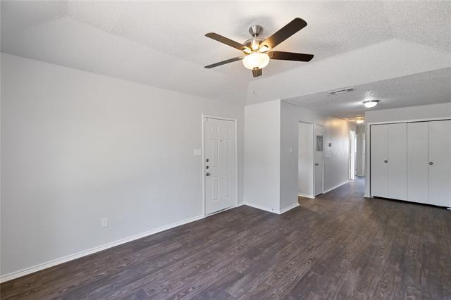 Photo - 2540 Avenue H