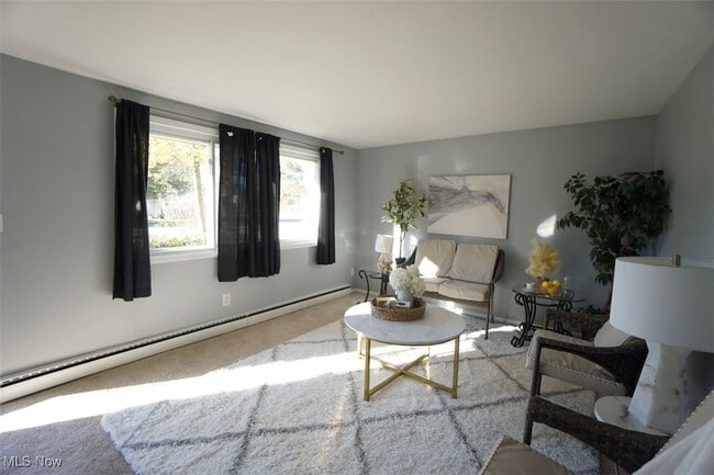 Photo - 211 Hilltop Dr