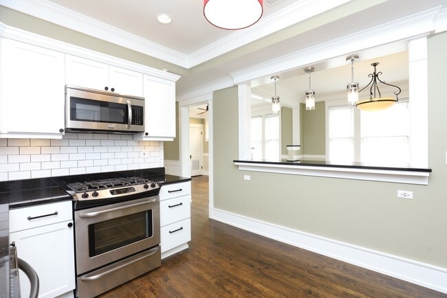 Photo - 1928 W Berenice Ave Unit J07P