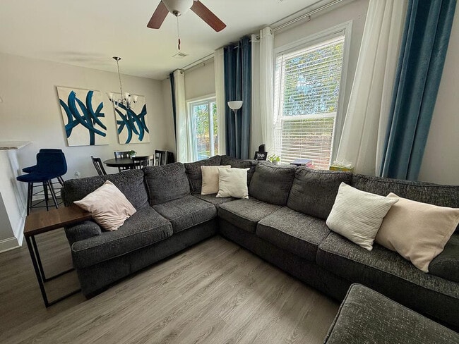 Photo - 751 Jacobs Millpond Rd Unit ID1339902P