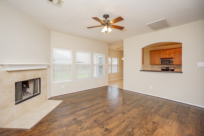 Photo - 1323 Colonial Manor Dr