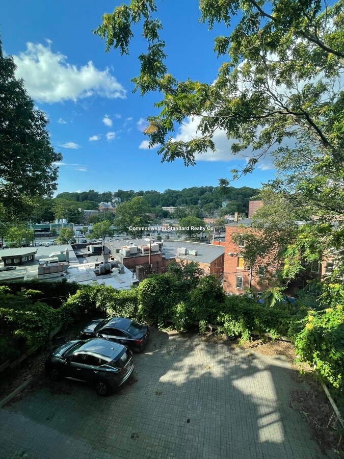 Photo - 191 Winthrop Rd Unit 3