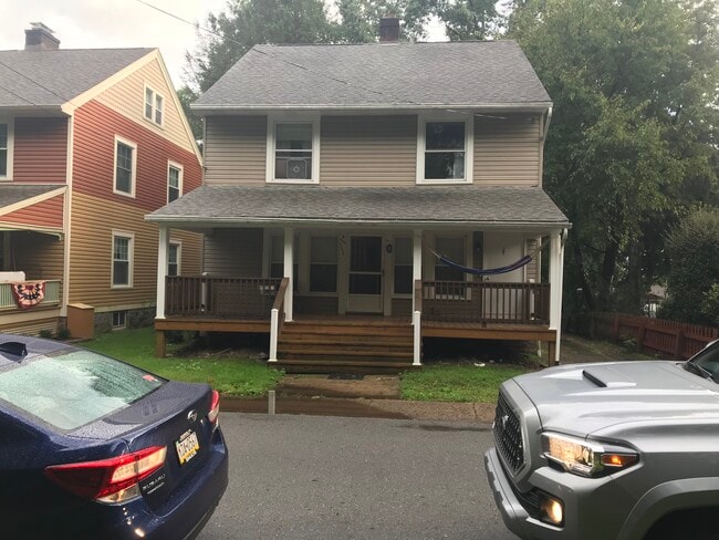 Front of House - 8 Park Pl