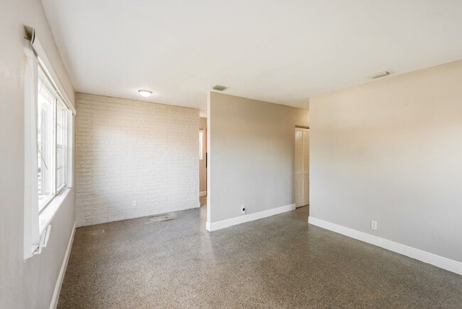 Photo - 2218 Farragut St