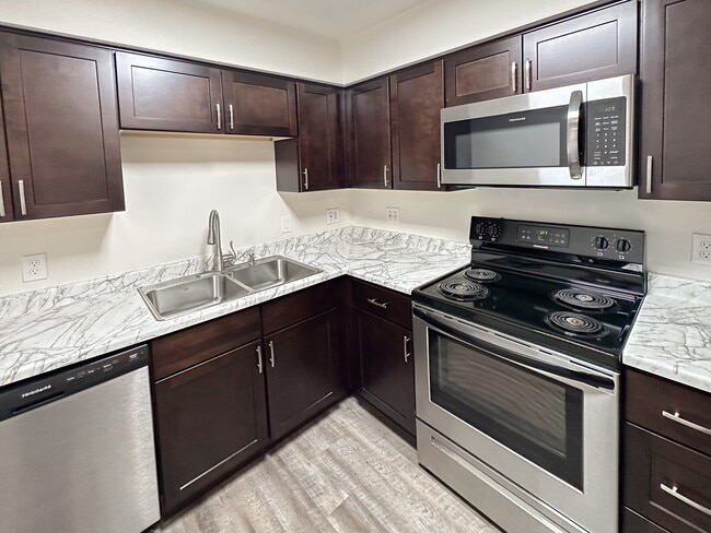 Cedarstone Kitchen - Renovated