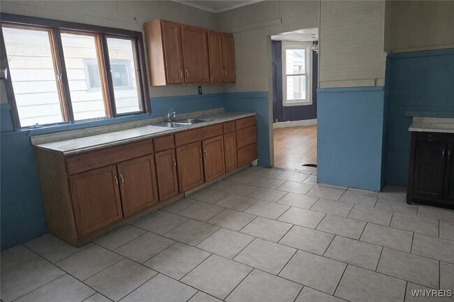 Photo - 35 Shepard St