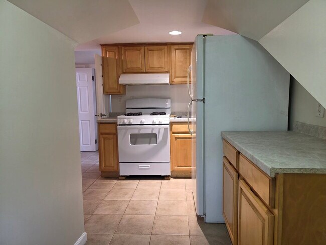 Saint Pauls Avenue, Cliffside Park, NJ 07010 - 1 BR 1 BA multi-family home