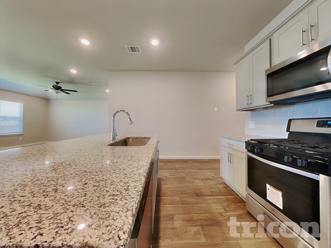 Photo - 128 Pronghorn Cir