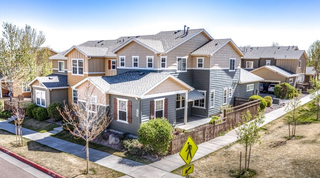 Building Photo - Westside 3 Bed Townhouse in Gold Hill Mesa