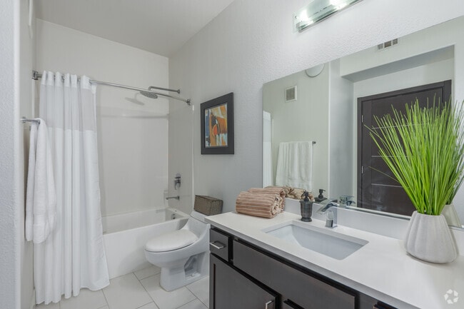 2BR, 2BA - 1,219SF - Second Bathroom