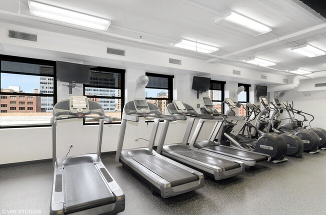 Photo - 165 N Canal St Unit 1324