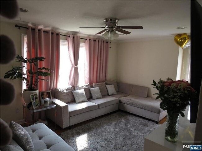 Photo - 838 Paulison Ave