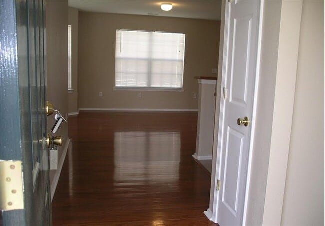 Photo - 10 Ashleigh Ln