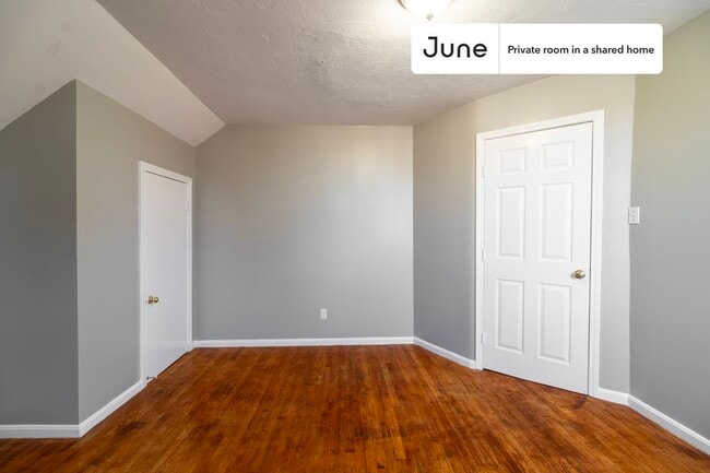 Photo - Room in Shared 4 bed/2 bath home Unidad C