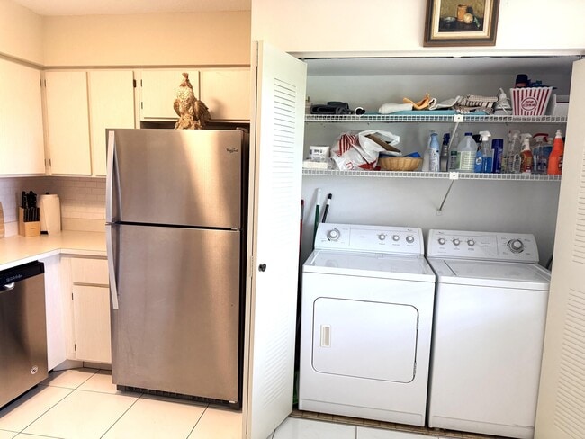 Photo - 7146 Huntington Ln Unit 403