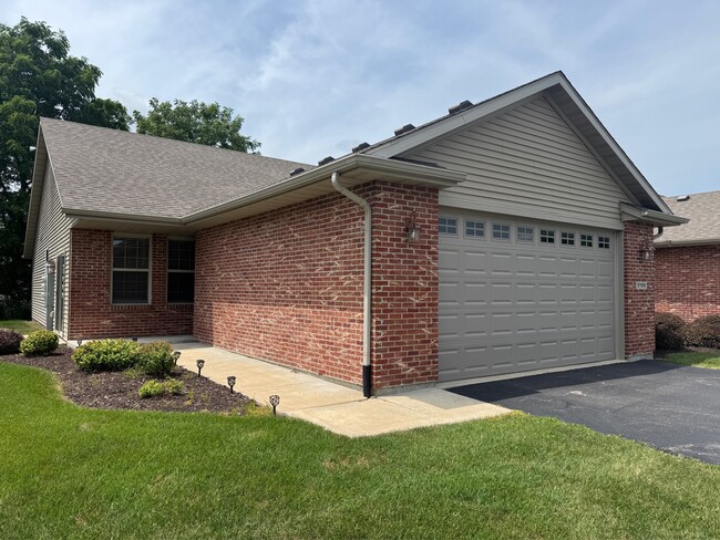 Building Photo - 5785 Crocker Ct Unit 5789