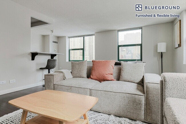 Photo - 77 W Huron St Unidad SI FL10-ID1381