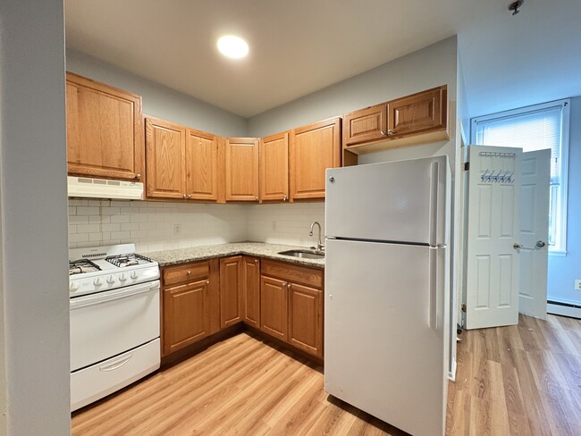 Photo - 93 Franklin St Apartments Unit 2R