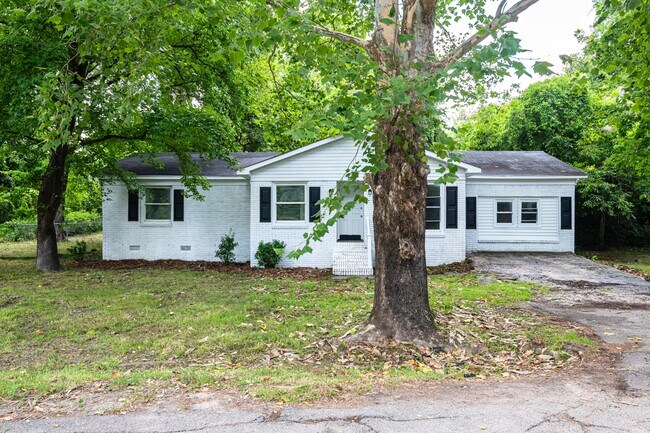 Photo - 27 Bethune Ct