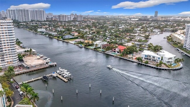 Photo - 1945 S Ocean Dr Unidad 605