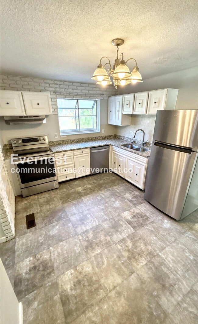 Photo - 2185 Cottontail Dr