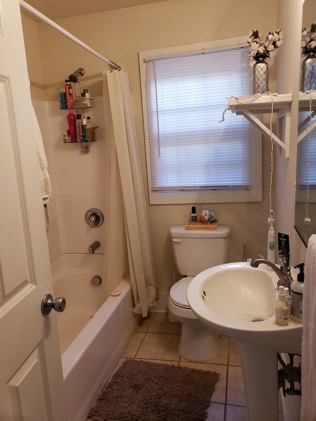 Photo - 101 Bogard St Unit A