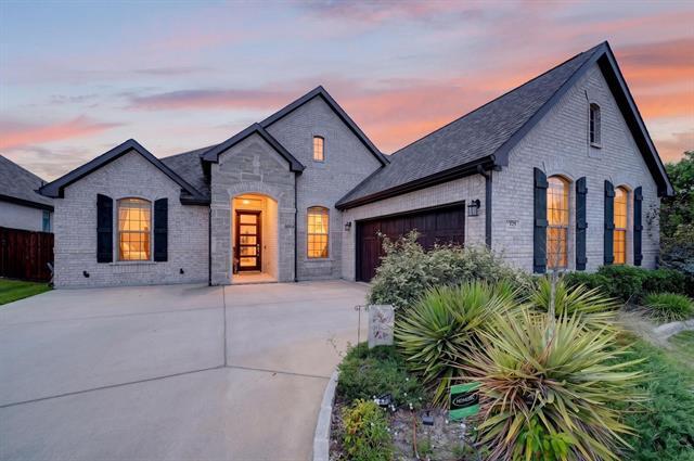 Building Photo - 525 Goose Lake Dr