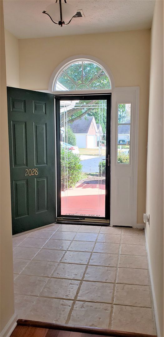 Photo - 2028 Old Charleston Cir