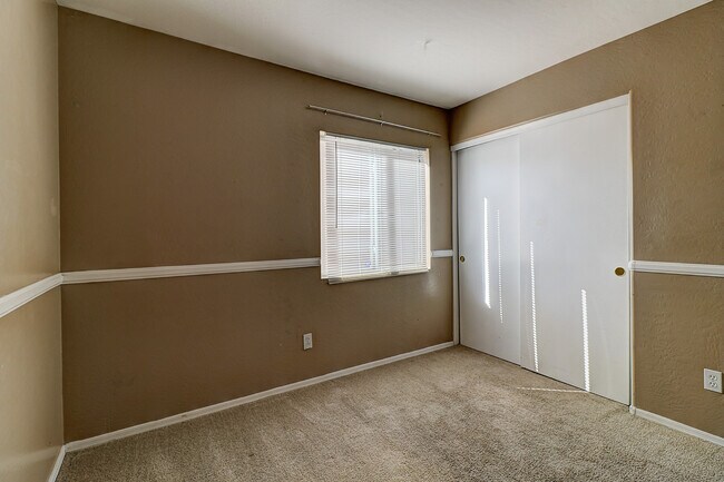 Photo - 12060 W Dahlia Dr