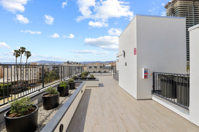 Rooftop Terrace of Texas Westgate - Texas Westgate by Wiseman