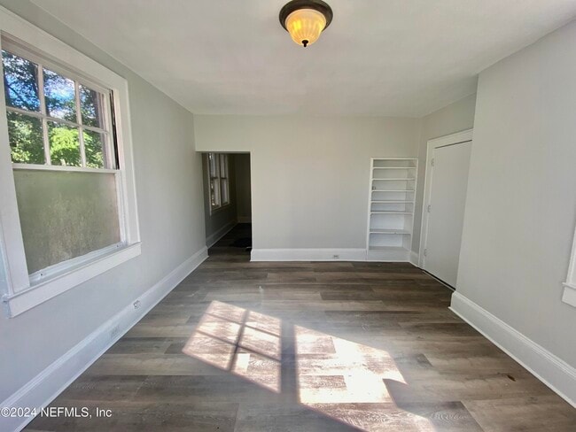 Photo - 1653 Euclid St