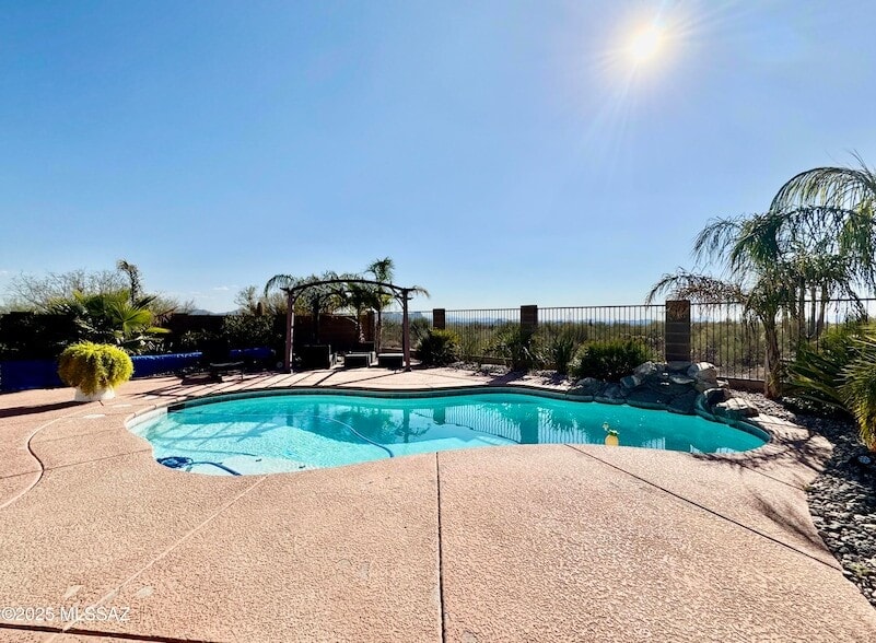 12361 N Globe Mallow Pl