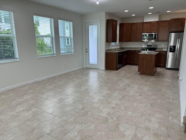 Photo - 16452 Millenium Ct