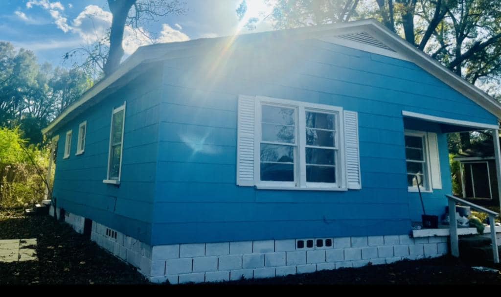 Photo - 208 Rosemont Rd