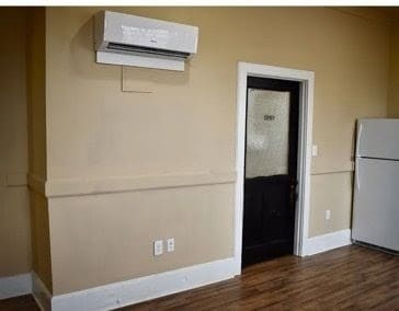 Photo - 632 Roanoke Ave Unit 102