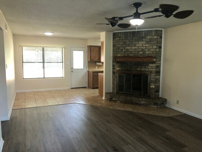 Photo - 3 Bedroom in Hallsville ISD