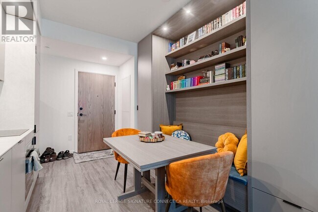 Photo - 55 Charles St E Unit 3408
