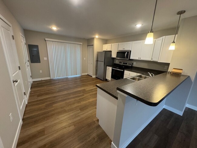 Photo - 1605 Woodrow Cir