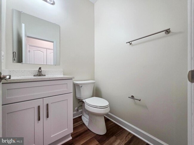 Photo - 3300 Broker Ln