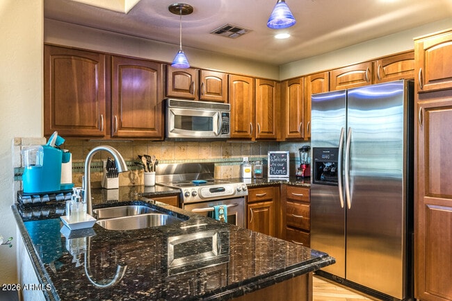 Photo - 1664 E Bridgeport Pkwy